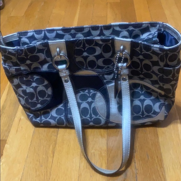 Coach Purse - Picture 2 of 9